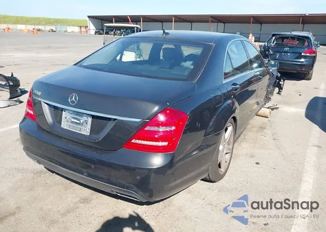 2011 Mercedes-Benz S 550 из США, поврежденный, VIN WDDNG7BB5BA409770